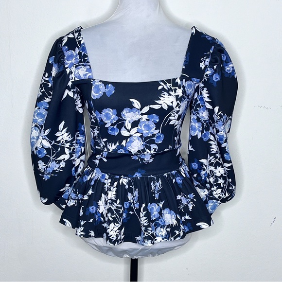 NWT Marciano Alexis Petal Pose Blue Floral Top Sz S - Picture 5 of 12